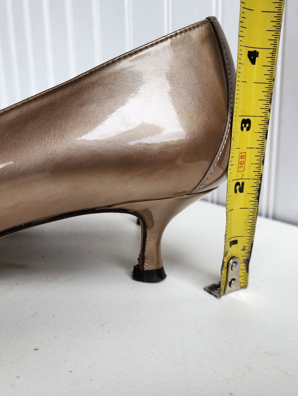 VTG Donald J Pliner Kitten Heel Pumps Taupe Patent Leather Silver Buckle SZ 10 M - Picture 8 of 12